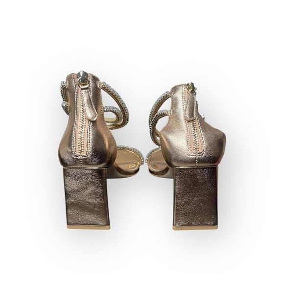 NIB BADGLEY MISCHKA Lillie Crystal Dual-Strapped Block Heels in Champagne, 7.5 - Picture 6 of 11